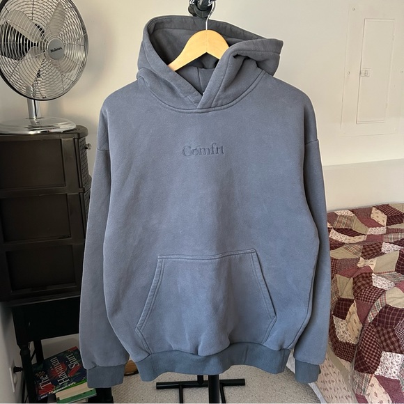 Comfrt Tops - Comfrt Gray Hoodie Sweatshirt Medium